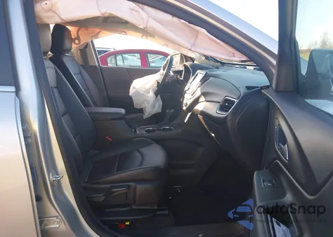 2021 Chevrolet Equinox Awd Lt z USA, uszkodzony, nr VIN 3GNAXUEV3MS114804